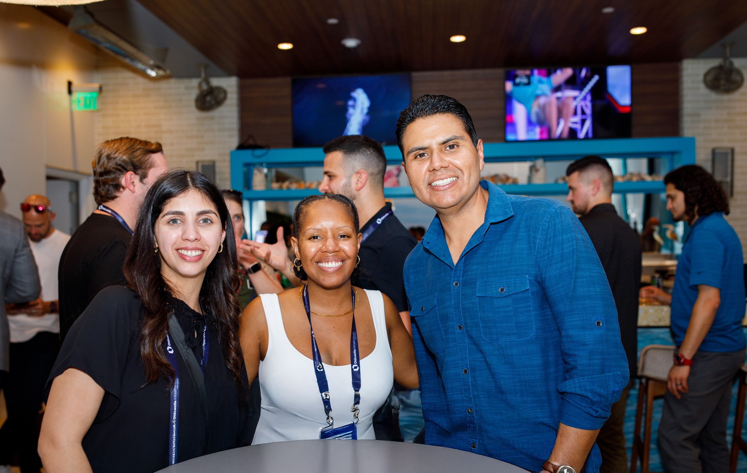 Young professionals network during PWX